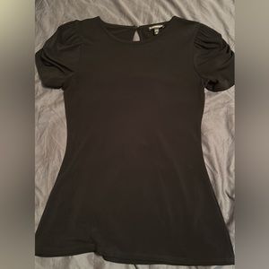Express shirt with puff sleeve